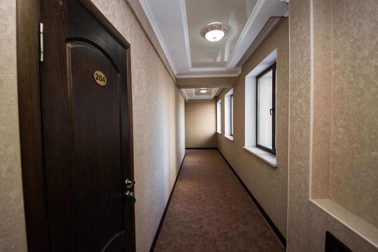 De'Mar Hotel Bișkek Exterior foto