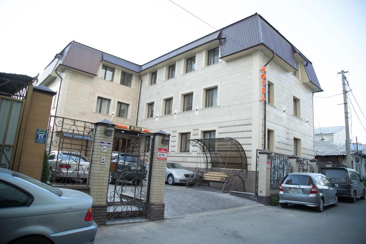 De'Mar Hotel Bișkek Exterior foto